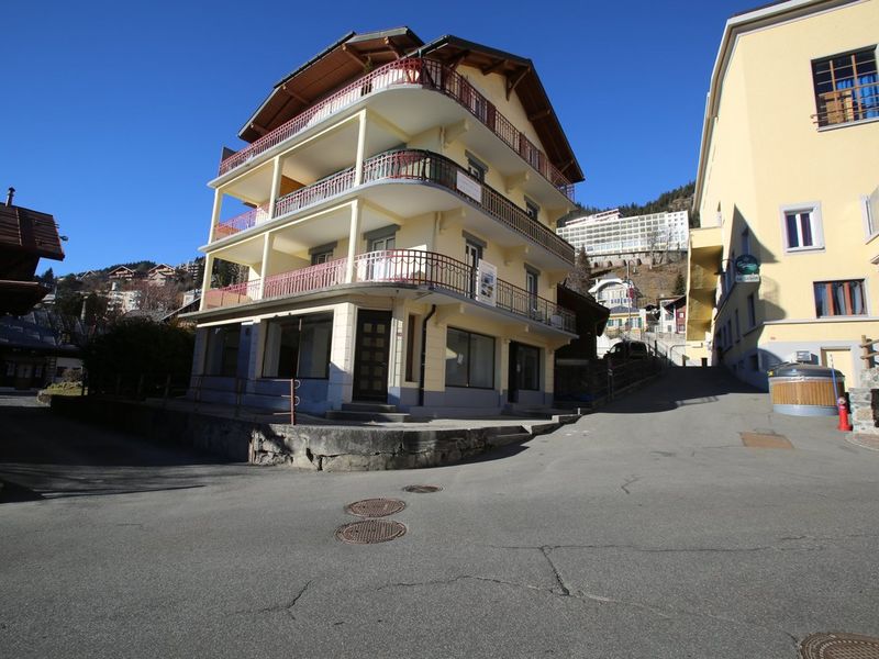 Investment building CH-1854 Leysin